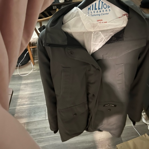 Canada goose grey jacket! - Picture 3 of 3